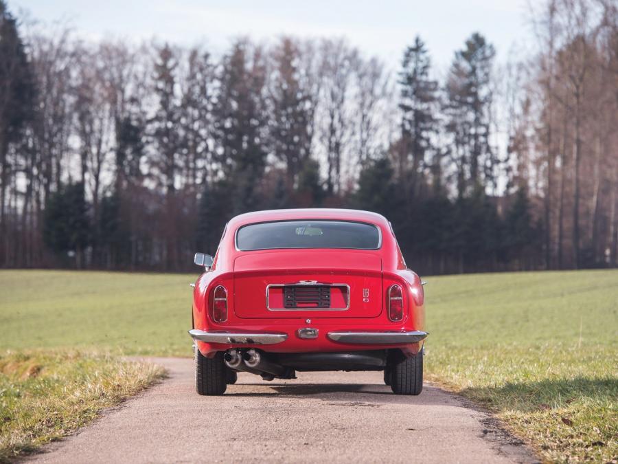  Aston Martin DB6 (2590/R) 1966 года  (фото 3 из 25)